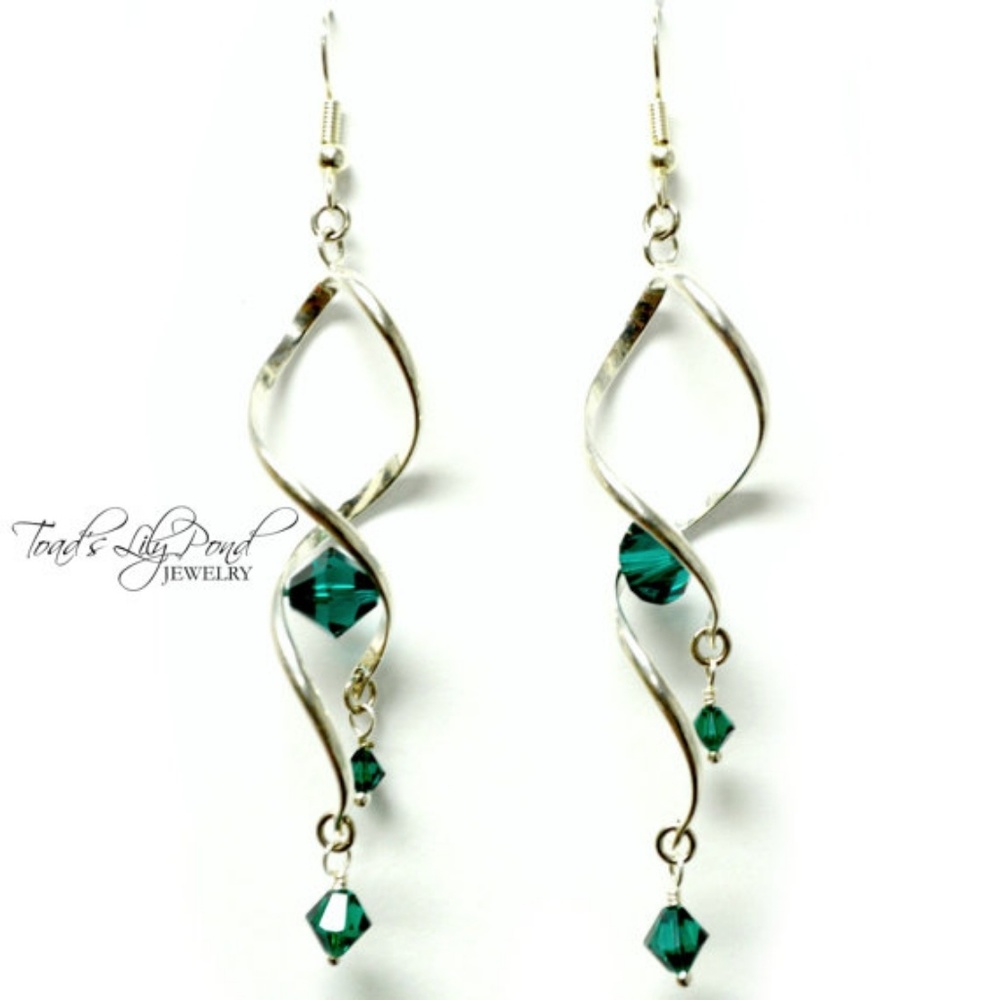 Emerald Green & silver spiral earrings